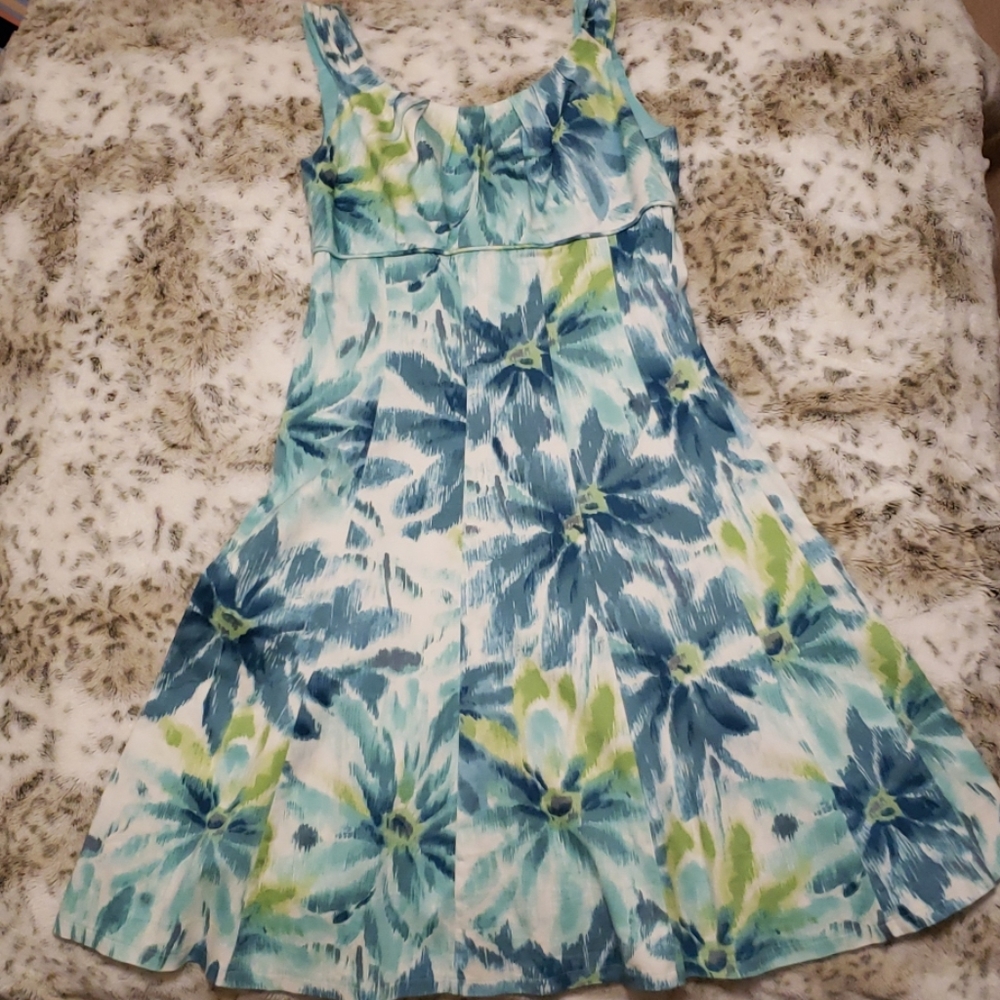 Sleeveless Floral Midi Dress
